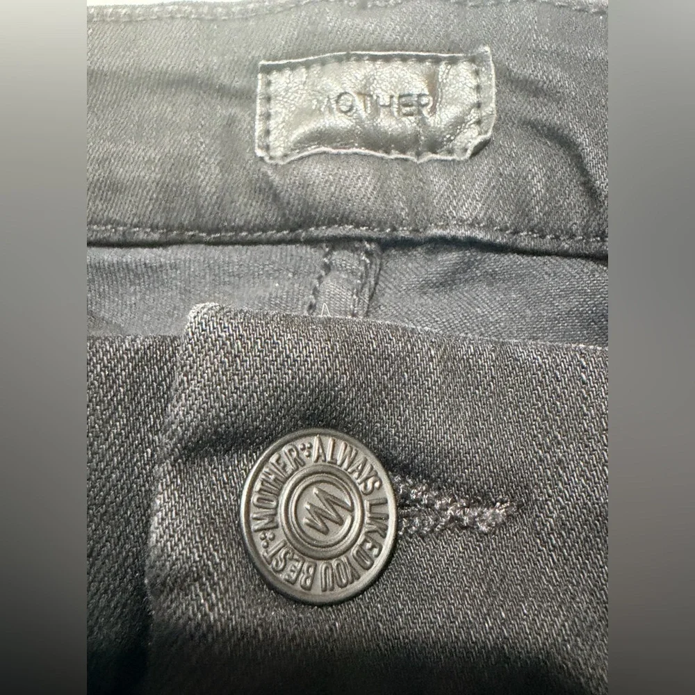 MOTHER The Looker Ankle Fray Jeans in Guilty As Sin Size 31 Black